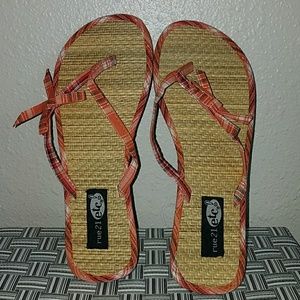 Cute brand new flip flops